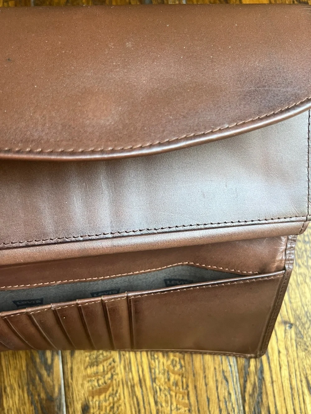 Levi’s Leather Clutch Wallet with Scroll Logo - Brown